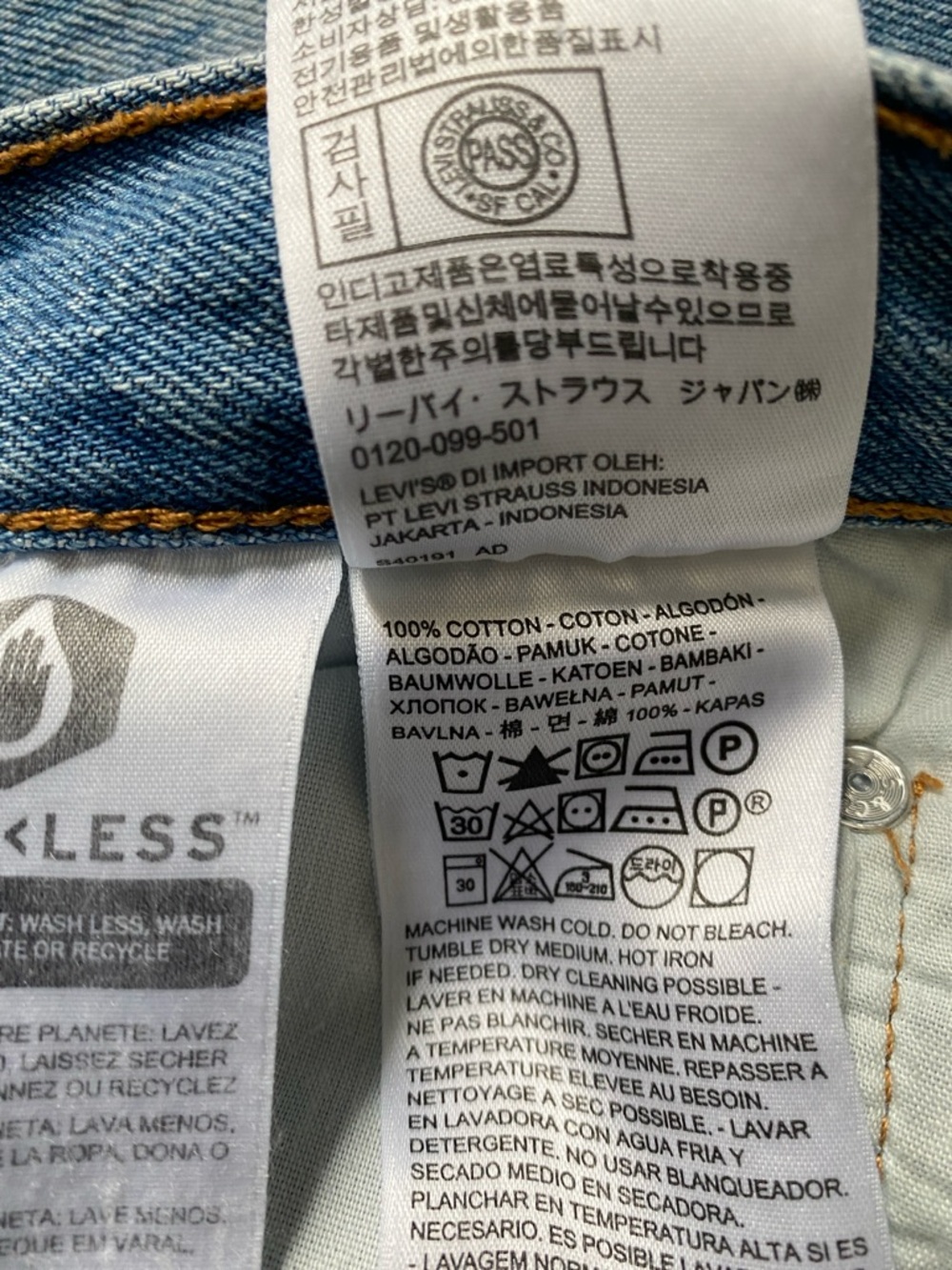 Levi's Women’s 501 Light Blue Distressed Straight Jeans - Picture 9 of 10